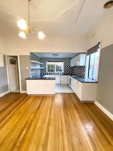 Premier Coburg Living - Photo 3