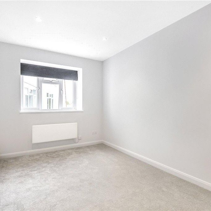 3 bedroom apartment to rent - Photo 1