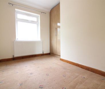 Fern Lane, Hounslow - Photo 5