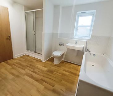 2 bedroom apartment to rent - Photo 4