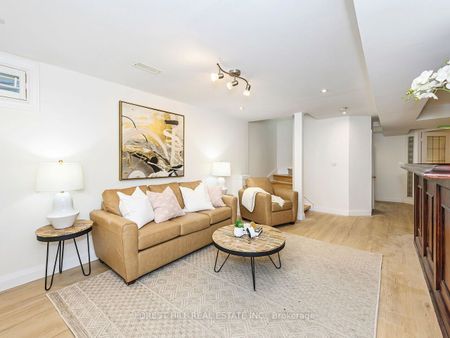 For Lease - 1575 Samuelson Circle, Mississauga, Ontario - Photo 4