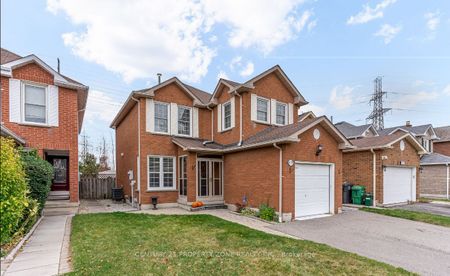 Detached Home For Lease | W8143110 - Photo 4