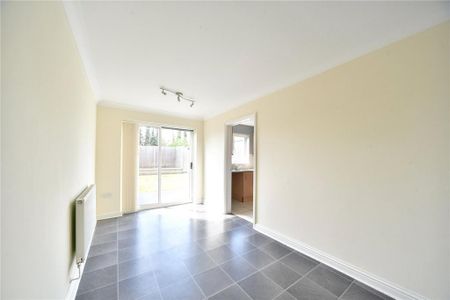 4 bedroom terraced house to rent - Photo 2