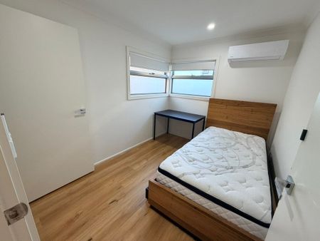 Laverton - Photo 3