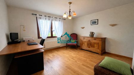 Location Maison 7 pièces 151m² - Photo 2