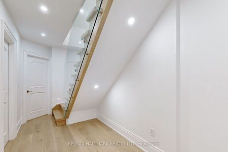 For Lease - 58 Corbett Avenue Unit# Lower, Toronto, Ontario - Photo 2