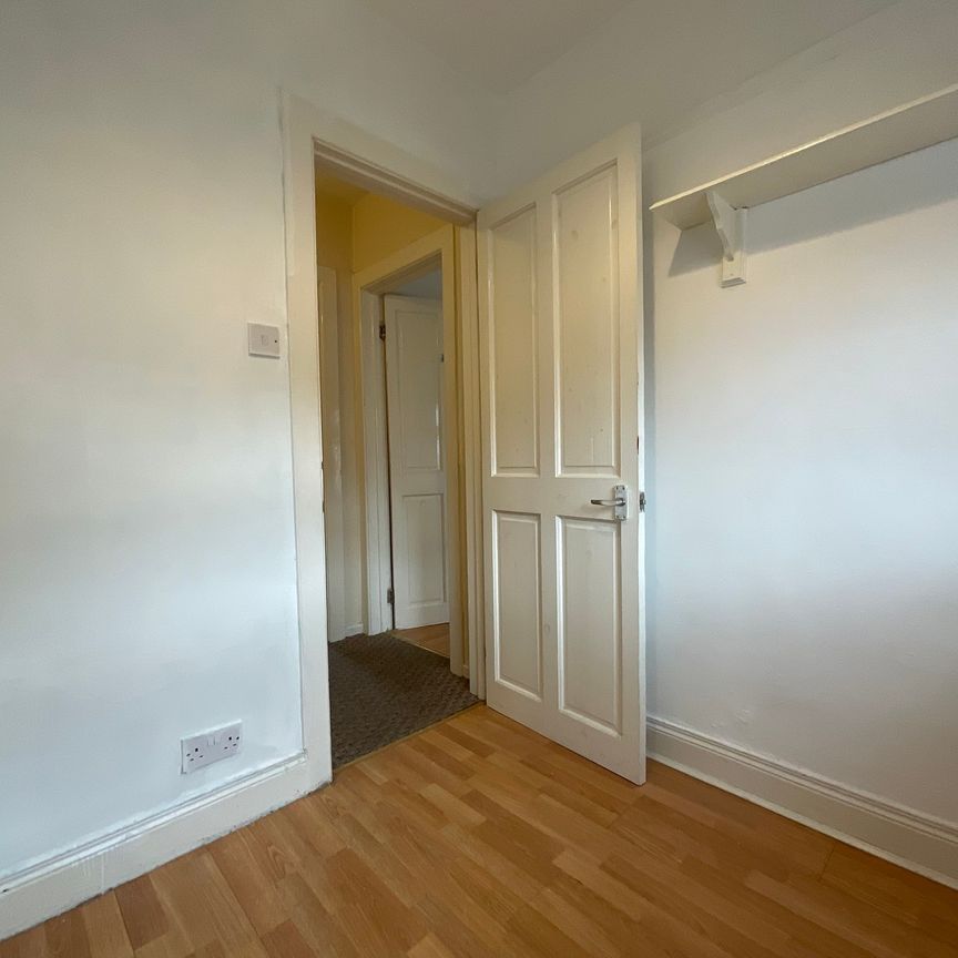 58 Glenbank Place, Belfast , BT14 8AN - Photo 1