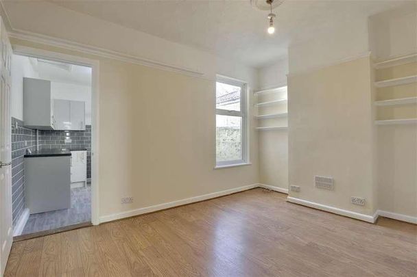 Liverpool Road, Portsmouth, PO1 - Photo 1