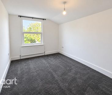 4 bedroom terraced house to rent - Photo 3