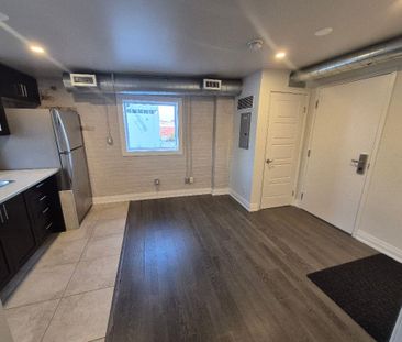 For Lease - 11 West Street Unit# 405, Brantford, Ontario - Photo 2