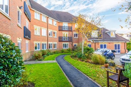 1 Bedroom Apartment, Fullerton Court – Teddington - Photo 3