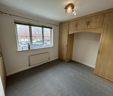 3 bedroom terraced house to rent - Photo 4