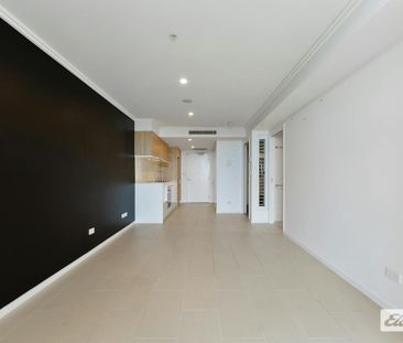 Elevated Newstead Living in the Heart of It All - Photo 2