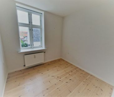 4-værelses lejlighed med skøn, privat altan - Foto 1