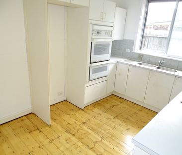 INSPECT & MOE IN NOW - Photo 5