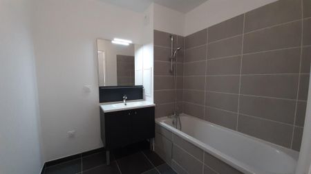 location Appartement T3 DE 64m² À MASSY - Photo 2