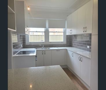 Three Bedroom Home Conveniently Located - Photo 2