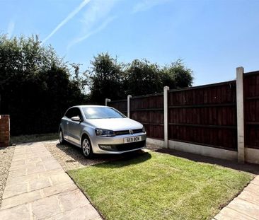 3 bedroom terraced house to rent - Photo 1
