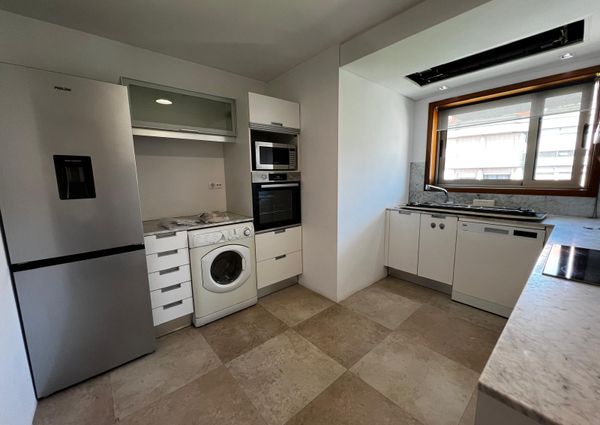 Apartamento T3 Duplex em pleno centro da cidade na Urbanização da Forca - Aveiro