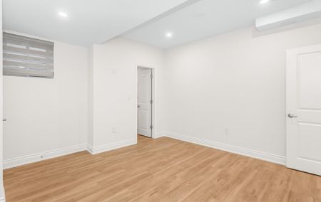 For Lease - 2379 Charles Cornwall Avenue, Oakville, Ontario - Photo 5