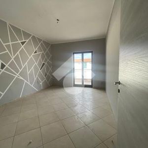 Trilocale in affitto - Photo 2