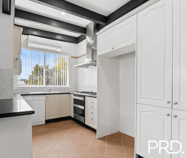 Perfect Location Within Picnic Point School Catchments - Photo 4