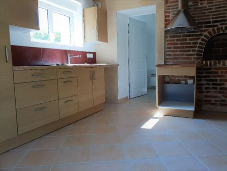Location maison 3 pièces, 66.00m², Saint-Lyé-la-Forêt - Photo 3