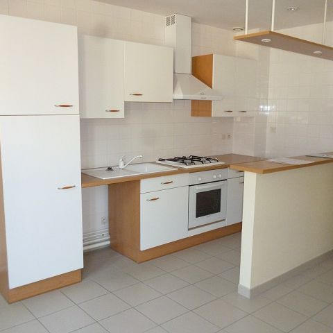 Location Appartement 2 pièces 49m² CAMBRAI 59400 - Photo 1