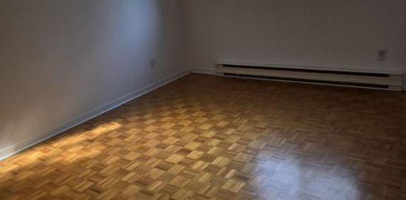 Appartement triplex 5 1/2 Longueuil - Photo 2