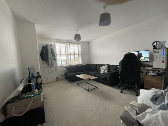 3 bedroom terraced house to rent - Photo 1