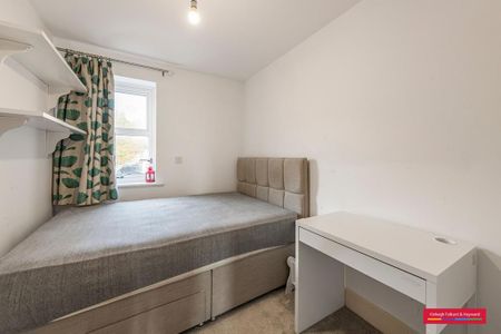 3 bedroom terraced house to rent - Photo 3