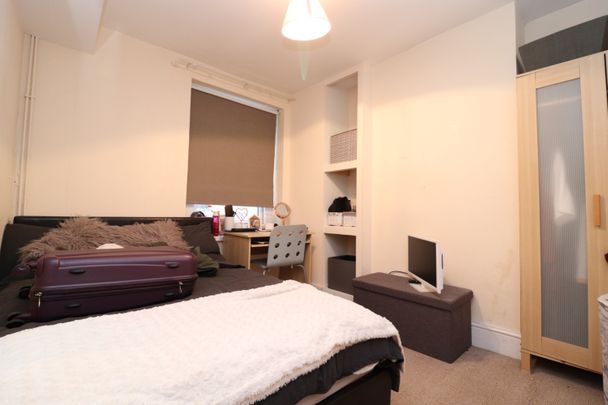 Rhymney Street, Cathays - Photo 1
