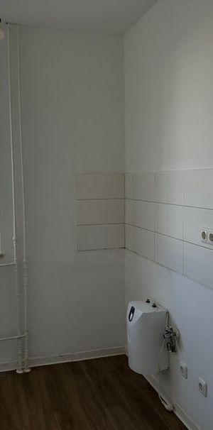 Helle 2-Zimmer-Wohnung mit Balkon - Foto 1