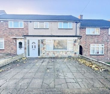 Whitchurch Road, Harold Hill, RM3 9EU, Property for rent - Photo 4