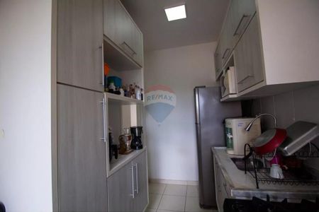 Apartamento para locação no Jardim São Carlos com 2 quartos e garagem por R$ 1.800 - Foto 4