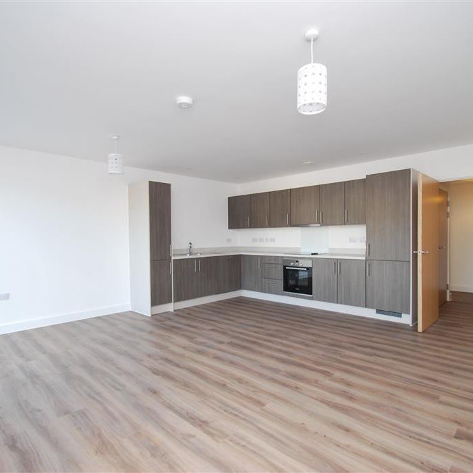 Alexandra House - Photo 1