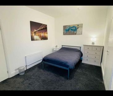 Room in a Shared House, Handsworth Road, S9 - Photo 2