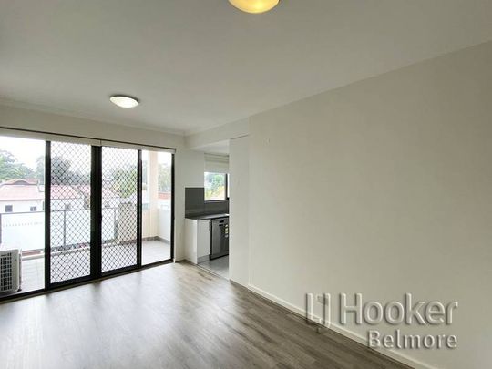 Modern Two Bedroom Apartment in Prime Belmore Location! - Photo 1
