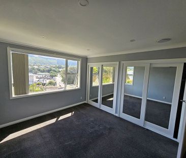 Sunny 4BR Tawa Gem next to Redwood station - Photo 5