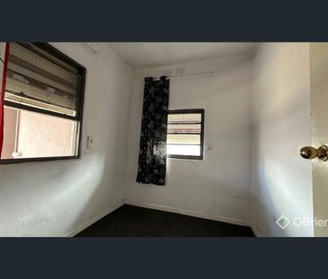 Family Home in a Prime West Footscray Location - Photo 4