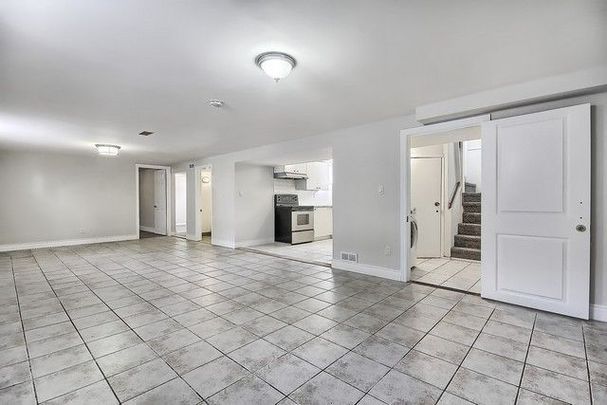 For Lease - 1 Napier Street, Barrie, Ontario - Photo 1