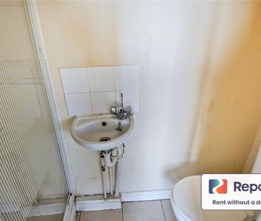 4 bedroom terraced house to rent - Photo 4