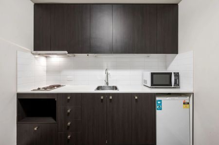 Uber Stylish Apartment Near Victoria Market and Flagstaff Garden! - Photo 4