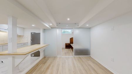 For Lease - 197 Vantage Loop, Newmarket, Ontario - Photo 3