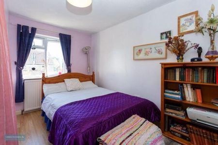 4 bedroom detached house to rent - Photo 5