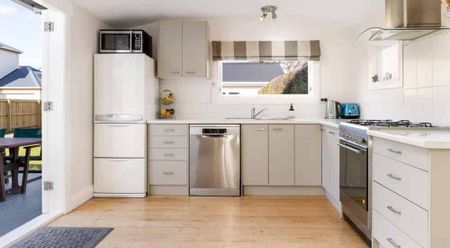 Classic Character Meets Modern Living - Photo 2