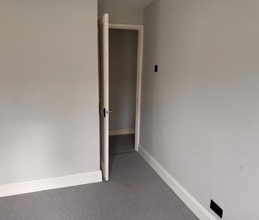 3 Bed Semi-Detached House, Birks Road, S61 - Photo 6