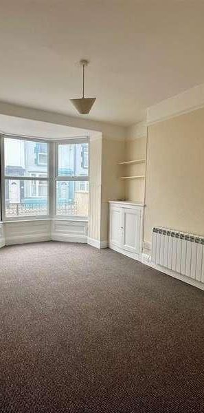 Clovelly Road, Bideford, EX39 - Photo 1