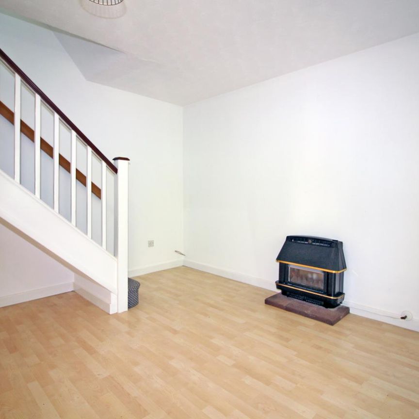 2 Bedroom House - Terraced - Photo 1