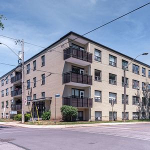 12 Bater Avenue - Photo 2